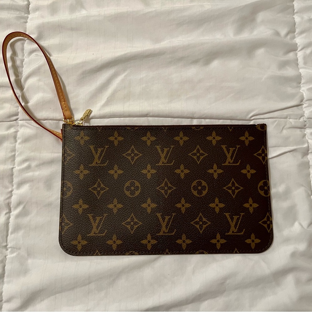 Louis Vuitton Monogram Neverfull Wristlet